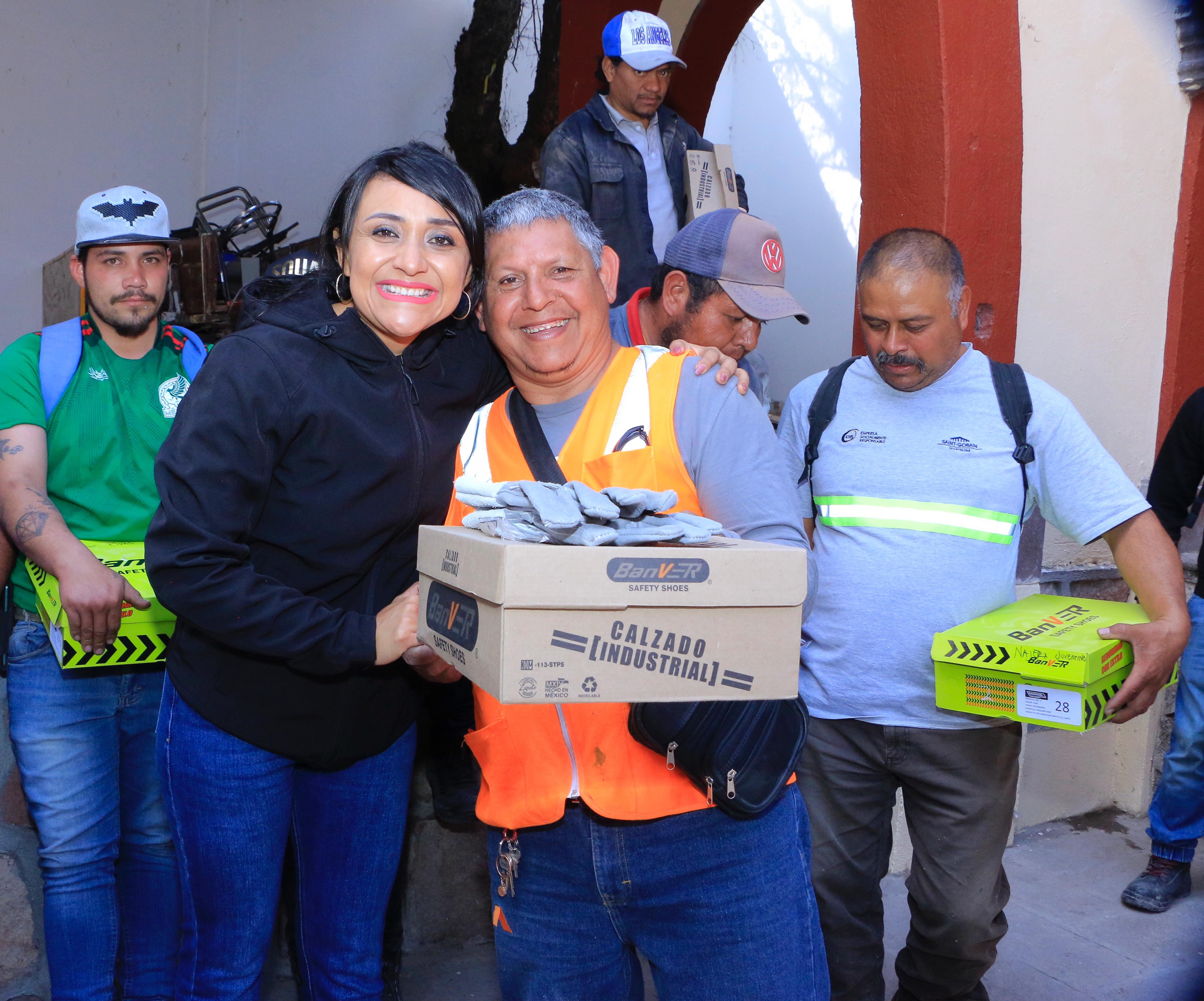 VILLA DE POZOS ENTREGA EQUIPO DE SEGURIDAD A RECOLECTORES DE RESIDUOS