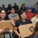 Gobierno de San Luis Potosí entrega equipos tecnológicos a 30 emprendedores de Ciudad Valles