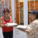 Soledad continúa programa de entrega de huevo casa por casa en varias colonias