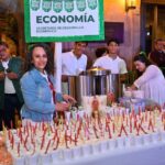 Familias potosinas se alistan para celebrar el Grito de Independencia en la Plaza de Armas