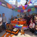Soledad reconoce creatividad y talento de adultos mayores en recorrido de altares de Día de Muertos